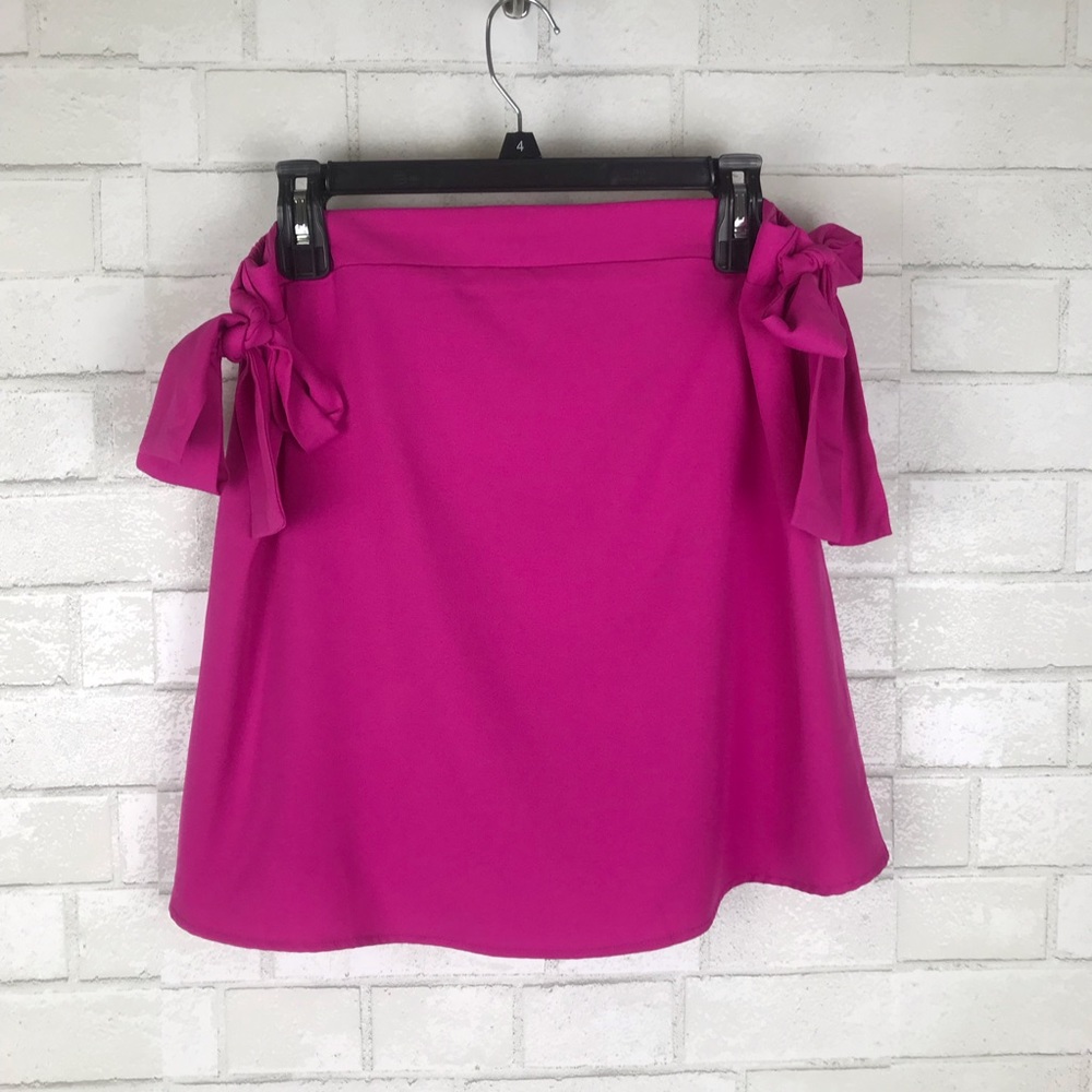 Gianni Bini Pink Bow Skirt